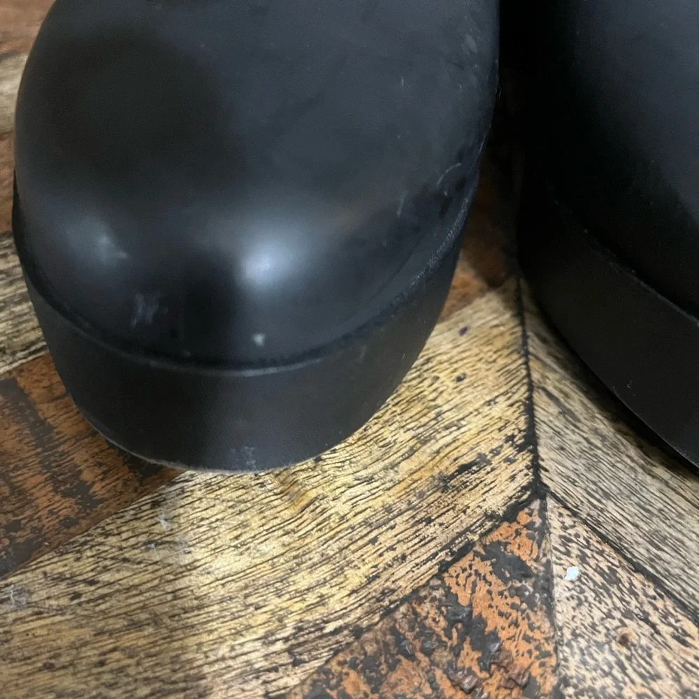 Jeffrey Campbell Black Rain & Snow Boots Slip-On